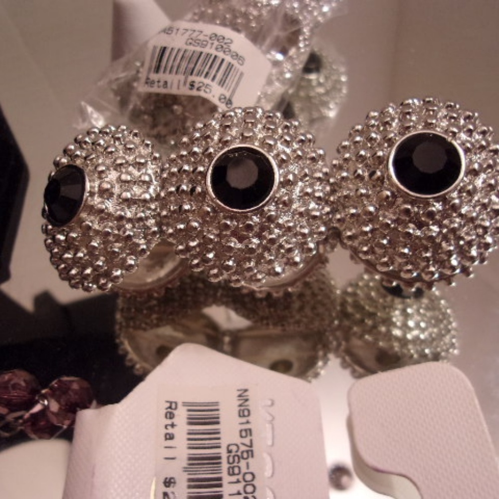 KISSAKA NECKLACE & STATEMENT BRACELET RETAIL $53 J - Picture 5 of 7